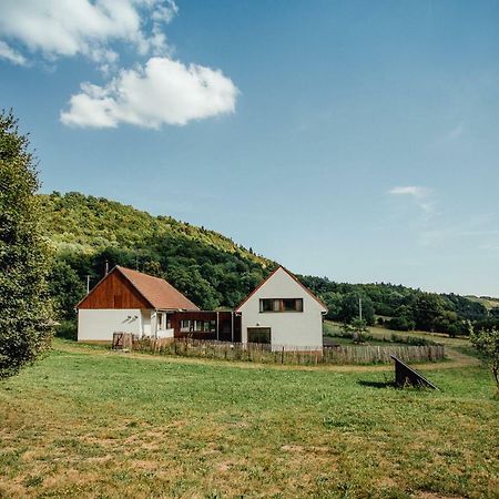 Banská Štiavnica Antosikov Majerゲストハウス エクステリア 写真