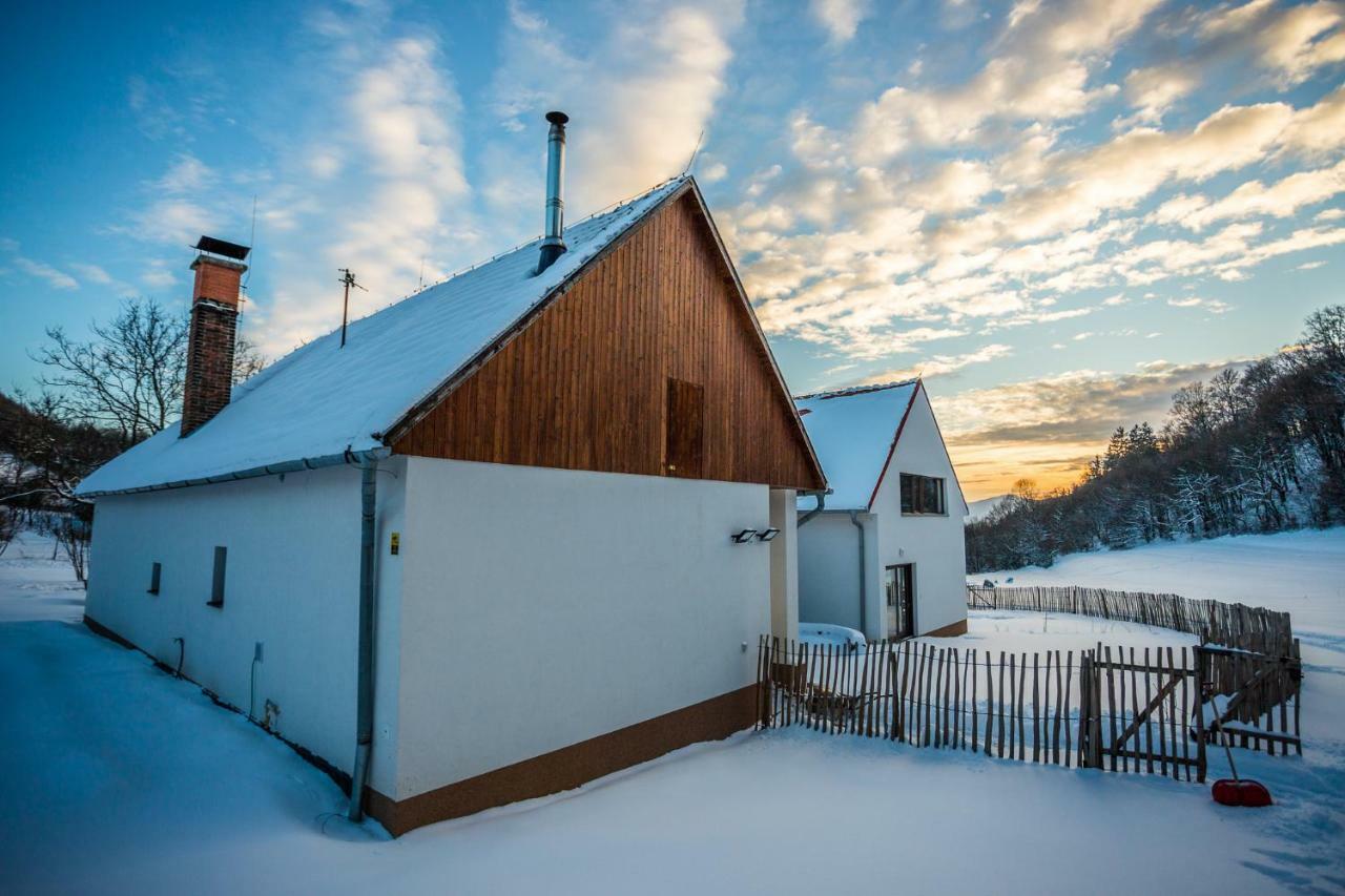Banská Štiavnica Antosikov Majerゲストハウス エクステリア 写真